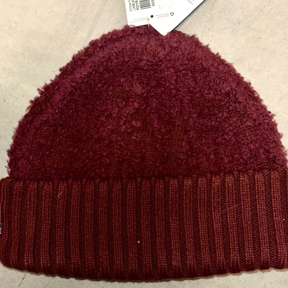NWT lululemon Ombré Knit Textured Beanie